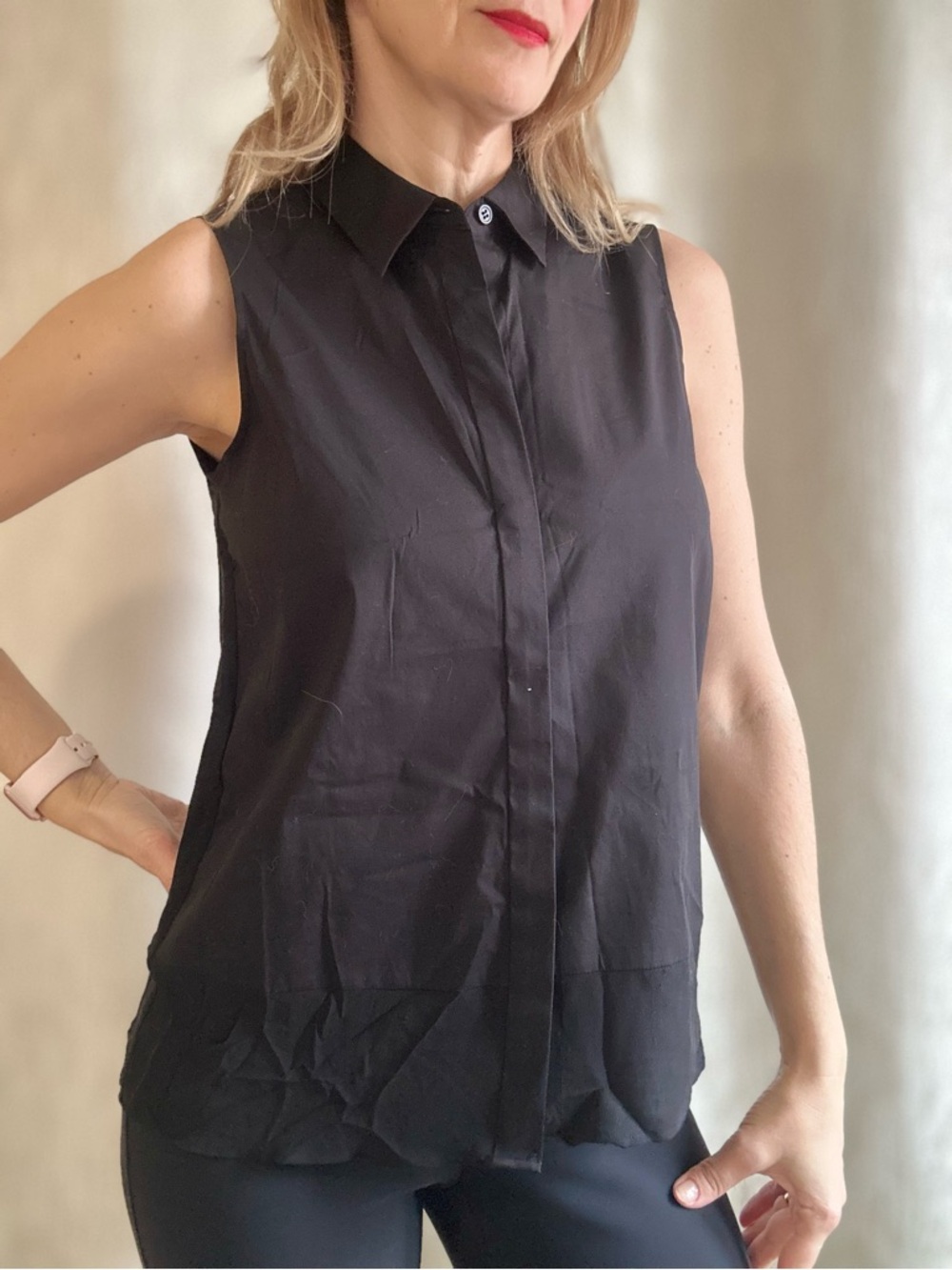 Theory Black Sleeveless Button-Down Collared Shell